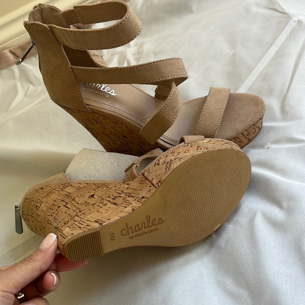 6 / Charles David never worn brand new